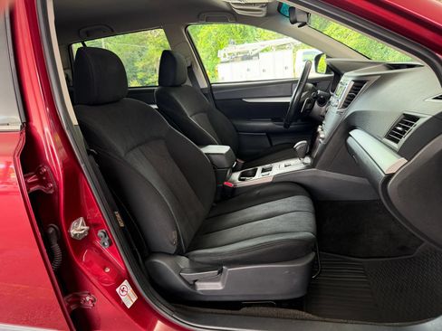 Used 2013 Subaru Outback 2.5i Premium w/ All-Weather Pkg AWD/4WD image 10