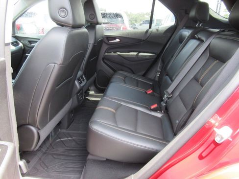 Used 2023 Chevrolet Equinox Premier FWD image 35