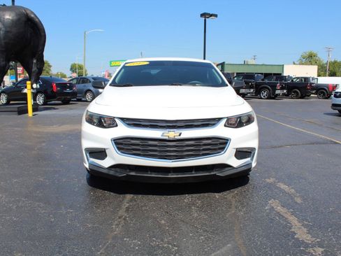 Used 2017 Chevrolet Malibu LS FWD image 2
