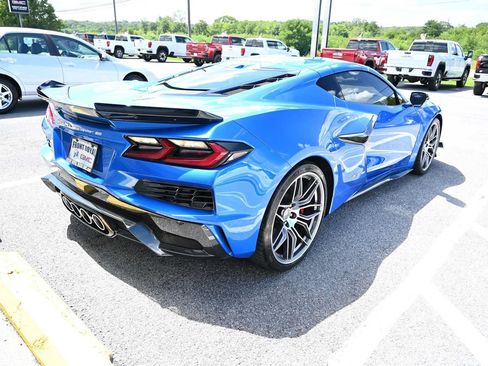 Used 2024 Chevrolet Corvette Z06 w/ Chrome Exterior Badge Package RWD image 3
