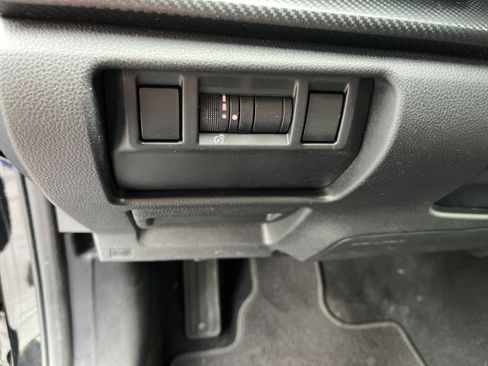 Used 2024 Subaru Crosstrek 2.0i AWD/4WD image 18
