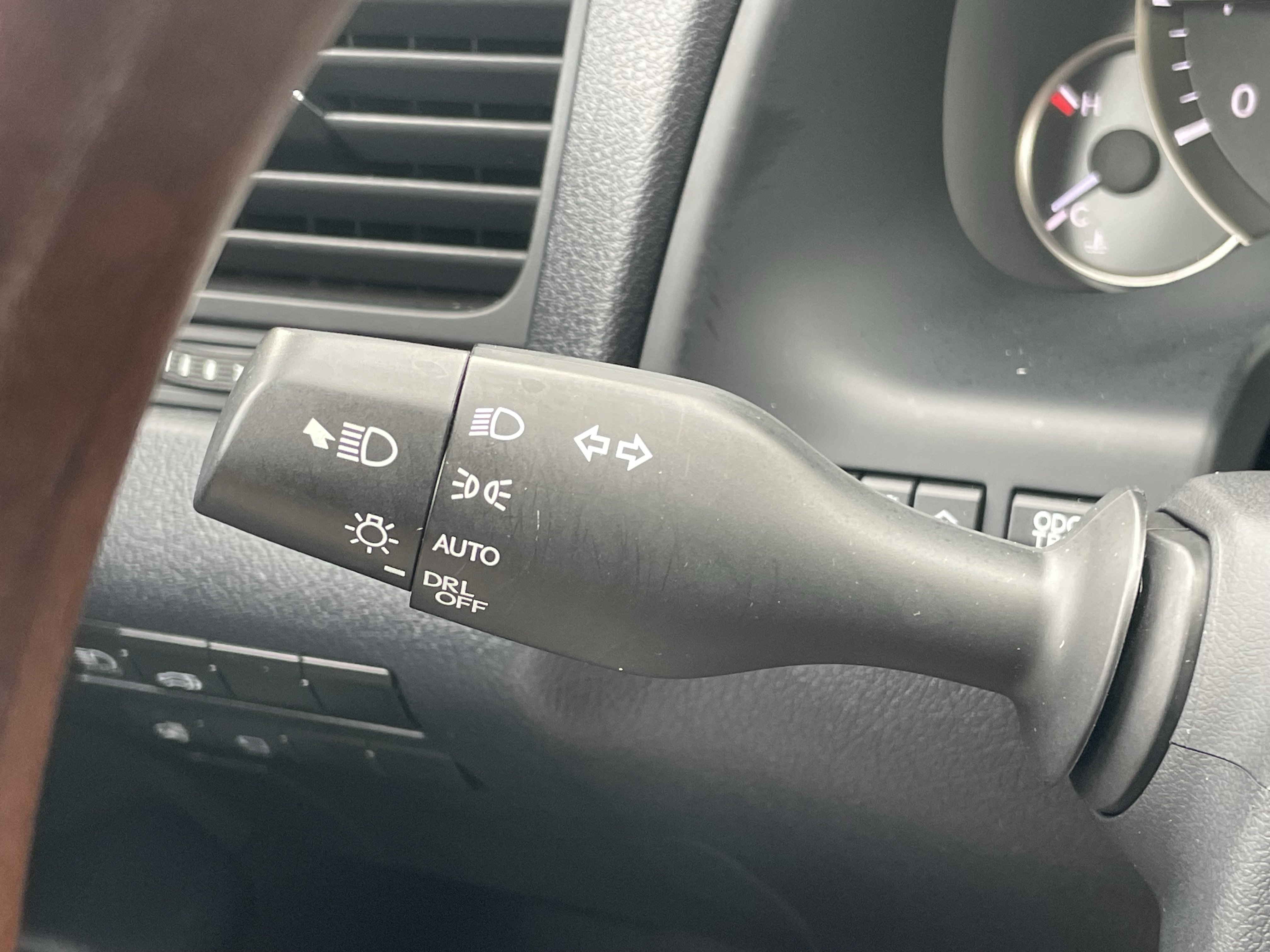 Used 2022 Lexus RX 350L Premium w/ Premium Package AWD/4WD image 17