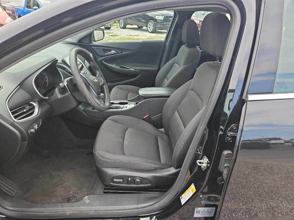 Used 2024 Chevrolet Malibu LT FWD image 5