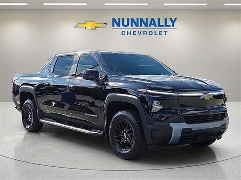 New 2026 Chevrolet Silverado EV LT image 7