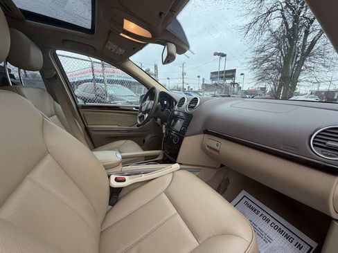 Used 2011 Mercedes-Benz GL 450 4MATIC image 20
