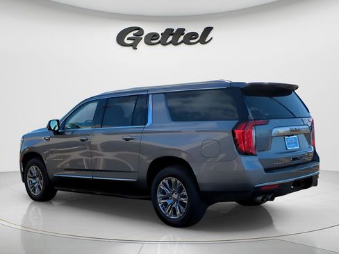 Used 2022 GMC Yukon XL Denali image 7
