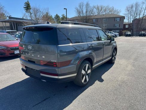 Used 2025 Hyundai Santa Fe Limited FWD image 5