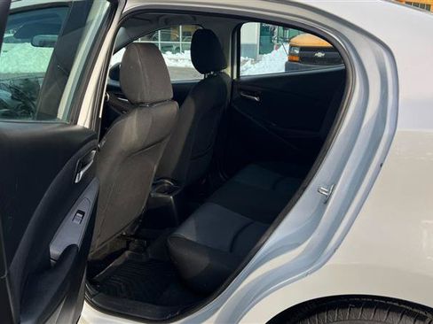 Used 2019 Toyota Yaris LE FWD image 20