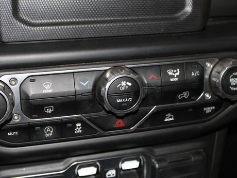 Used 2023 Jeep Wrangler Unlimited Sport AWD/4WD image 29
