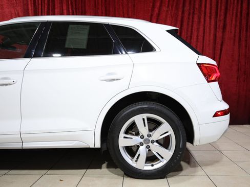 Used 2018 Audi Q5 2.0T Premium Plus w/ Premium Plus Package image 6