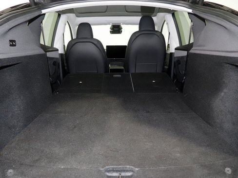 Used 2026 Tesla Model Y Long Range RWD image 50