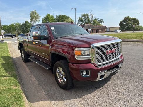 Used 2016 GMC Sierra 2500 Denali w/ Duramax Plus Package image 8