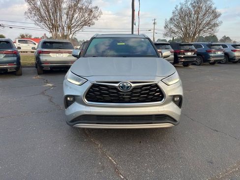Used 2021 Toyota Highlander Platinum image 36