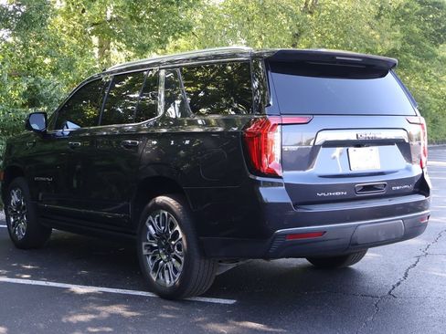 Certified 2024 GMC Yukon Denali Ultimate w/ LPO, Floor Liner Package AWD/4WD image 8