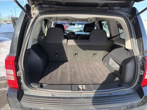 Used 2011 Jeep Patriot Latitude image 19