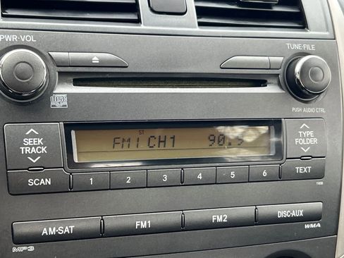 Used 2011 Toyota Corolla S image 19