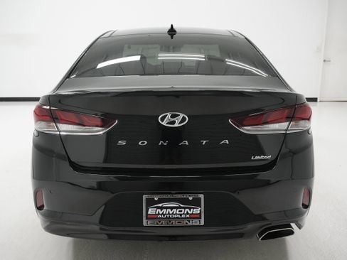 Used 2019 Hyundai Sonata Limited w/ Ultimate Package 04 image 5