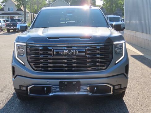 Used 2024 GMC Sierra 1500 Denali Ultimate AWD/4WD image 12