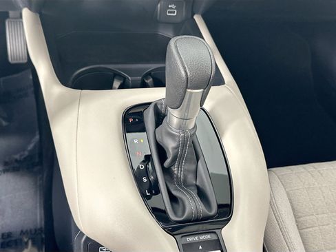 Used 2024 Honda HR-V LX image 16