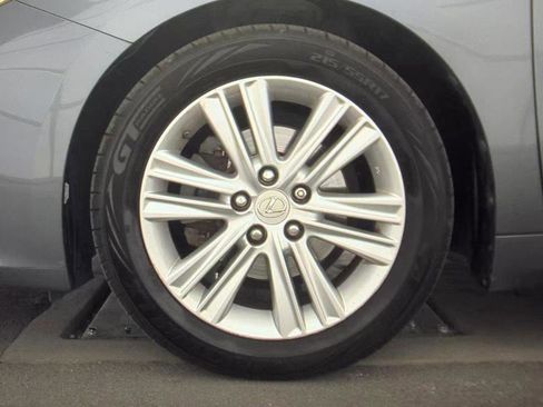 Used 2013 Lexus ES 350 3.5L V6 4DR SEDAN w/ Luxury Pkg image 9