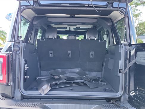 Used 2025 Ford Bronco Badlands AWD/4WD image 9