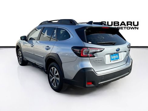 Certified 2025 Subaru Outback Premium image 7