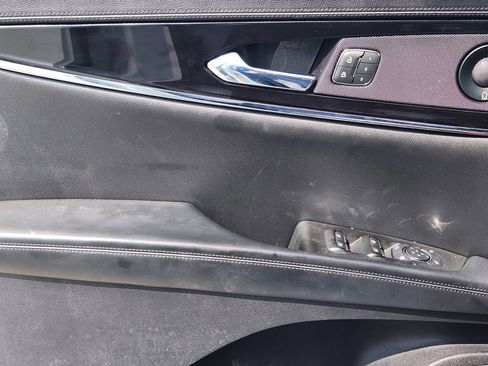 Used 2021 Lincoln Nautilus Reserve w/ Equipment Group 201A image 25