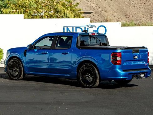 Used 2025 Ford Maverick Lobo AWD/4WD image 9