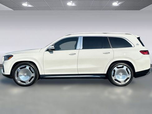New 2026 Mercedes-Benz Maybach GLS 600 4MATIC image 2