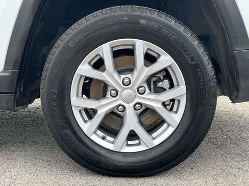 Used 2022 Jeep Grand Cherokee L Limited w/ Luxury Tech Group II AWD/4WD image 11