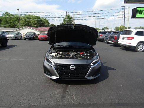 Used 2023 Nissan Altima 2.5 SV FWD image 24