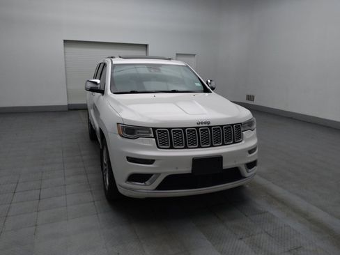 Used 2018 Jeep Grand Cherokee Summit image 14