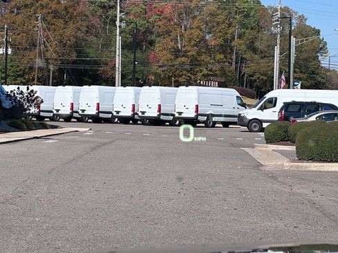 Used 2024 GMC Acadia Denali image 25