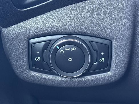 Used 2017 Ford Transit Connect XL image 24