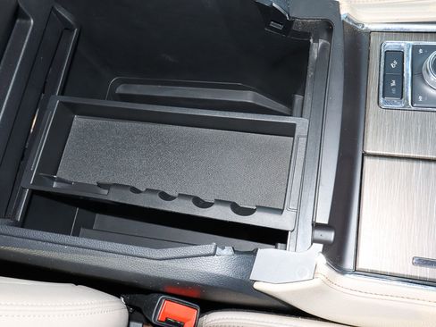 Used 2023 Ford Expedition Max Limited image 31