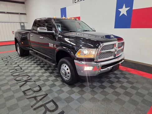 Used 2018 RAM 3500 Laramie w/ Convenience Group image 15