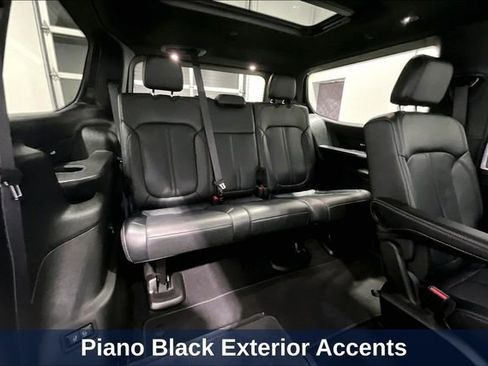Used 2024 Jeep Wagoneer Series II AWD/4WD image 35