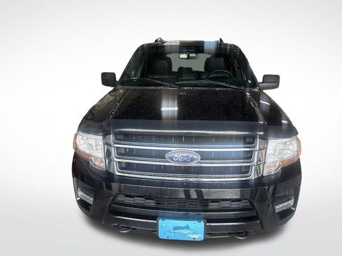 Used 2017 Ford Expedition XLT w/ Equipment Group 202A AWD/4WD image 5