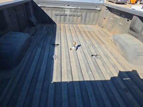 Used 2022 GMC Sierra 3500 Denali image 27