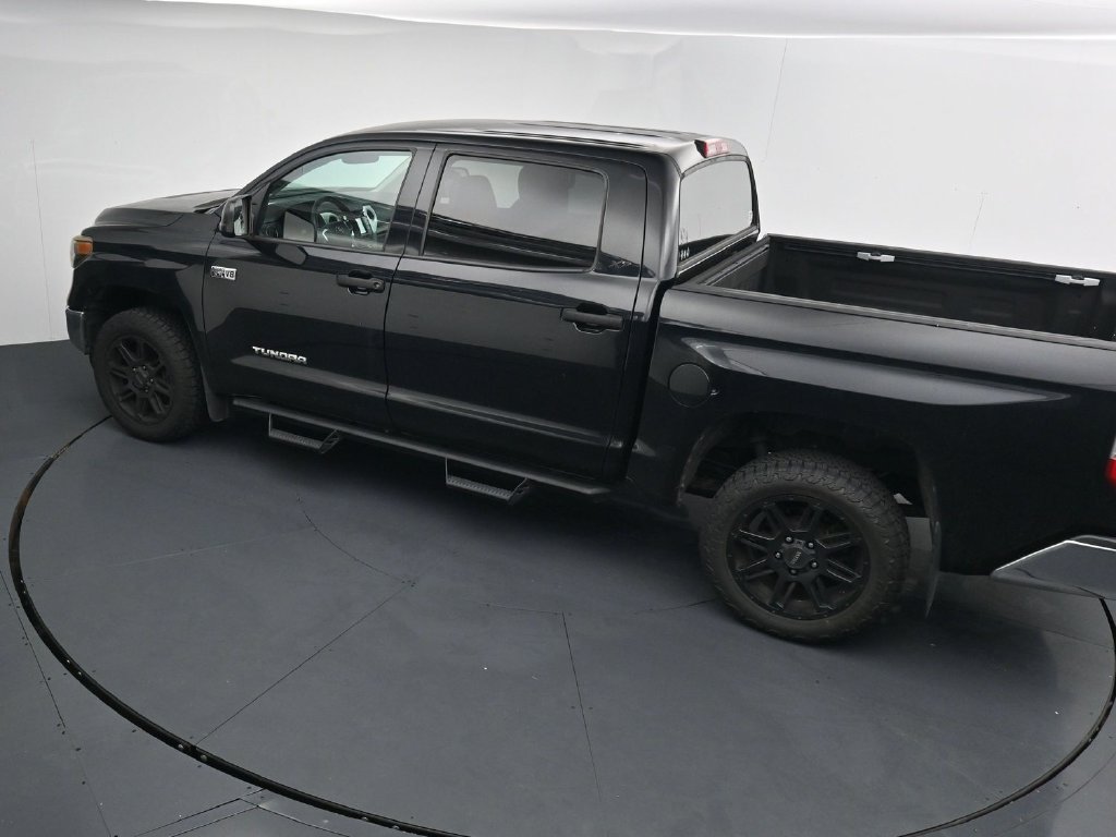 Used 2018 Toyota Tundra SR5 w/ SR5 Upgrade Package AWD/4WD image 13