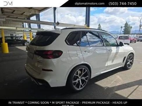 Used 2026 BMW X5 xDrive50e w/ M Sport Package AWD/4WD image 4