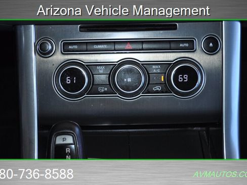 Used 2014 Land Rover Range Rover Sport SE image 33