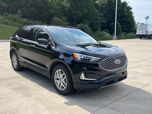 Used 2023 Ford Edge SEL w/ Convenience Package AWD/4WD image 9