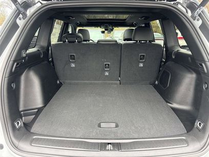 New 2025 Jeep Grand Cherokee Limited w/ Trailer Tow Package