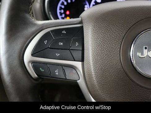 Used 2021 Jeep Grand Cherokee Overland AWD/4WD image 8