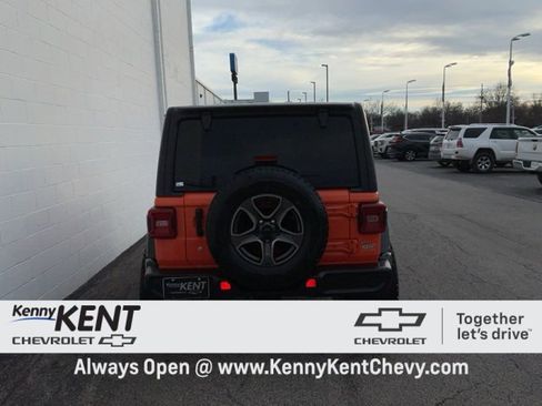 Used 2018 Jeep Wrangler Unlimited Sport S image 7