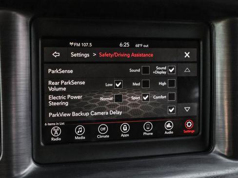 Used 2018 Dodge Charger SXT image 28