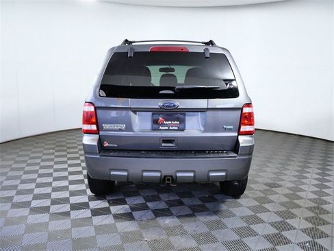 Used 2011 Ford Escape XLT w/ 202A Rapid Spec Order Code image 7