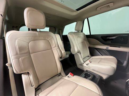 Certified 2023 Lincoln Aviator Reserve image 22