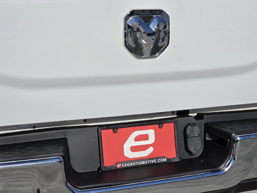 Used 2021 RAM 2500 Tradesman w/ Chrome Appearance Group AWD/4WD image 38